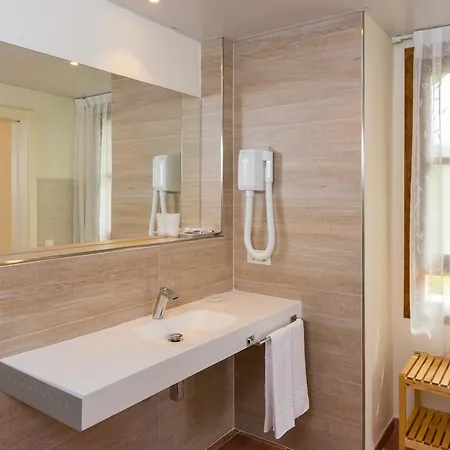 Font Del Pas ベセイテ